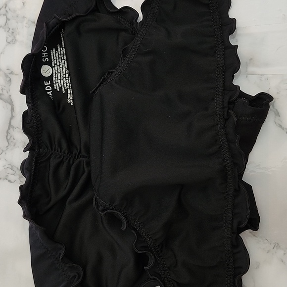 Set of Cheeky Bikini Bottoms size large - Picture 10 of 16